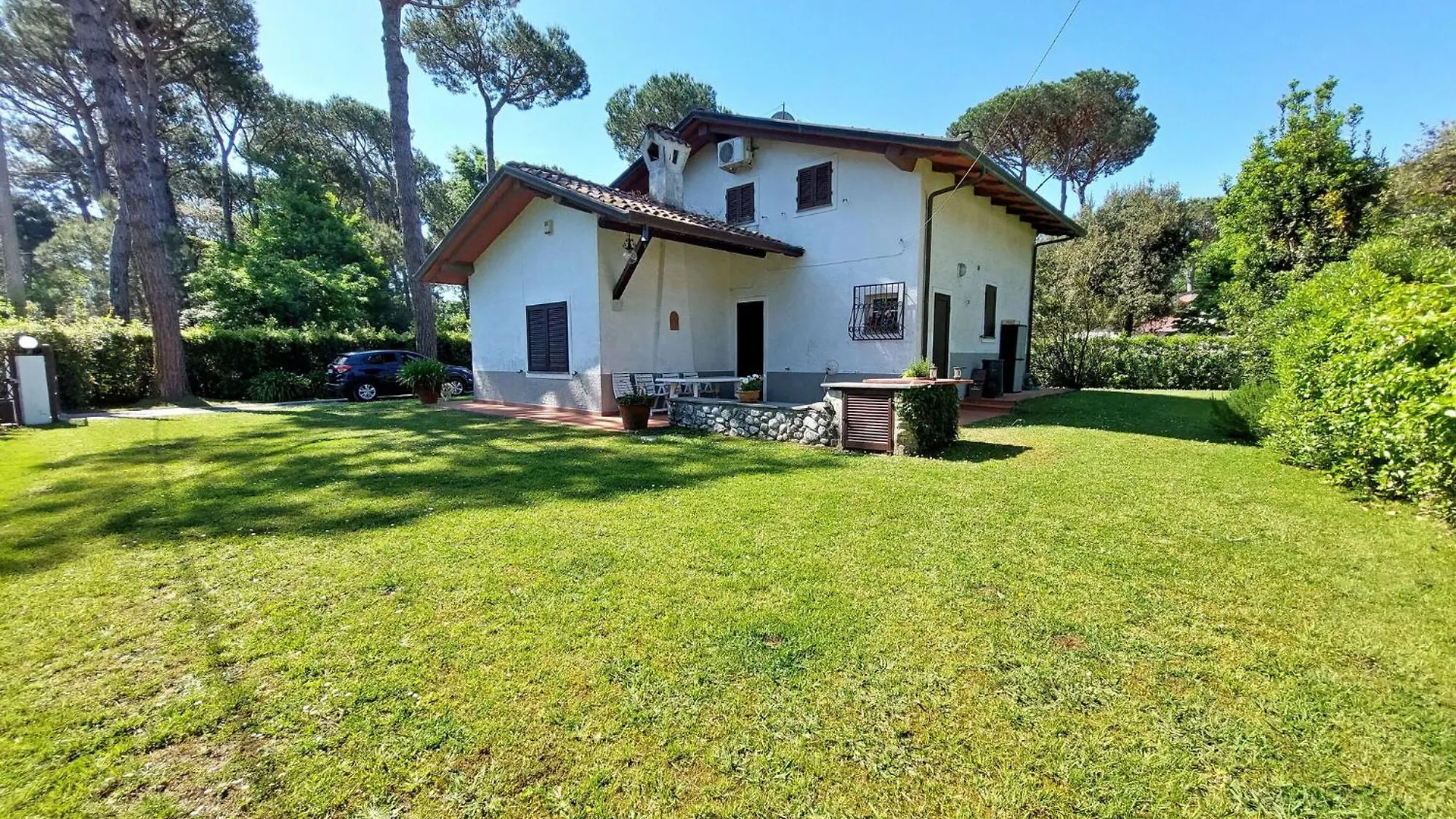 Villa Claudia Massa